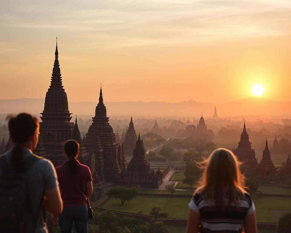 Bewonder de tempels van Bagan, Myanmar