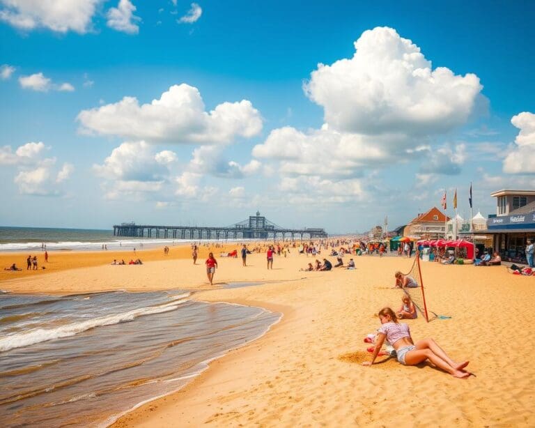 Hoe ziet een dagje strand in Scheveningen eruit?